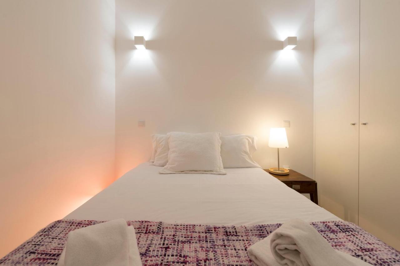 Lovelystay - Cozy Duplex With Patio Right Off Train&Metro Station 포르투 외부 사진
