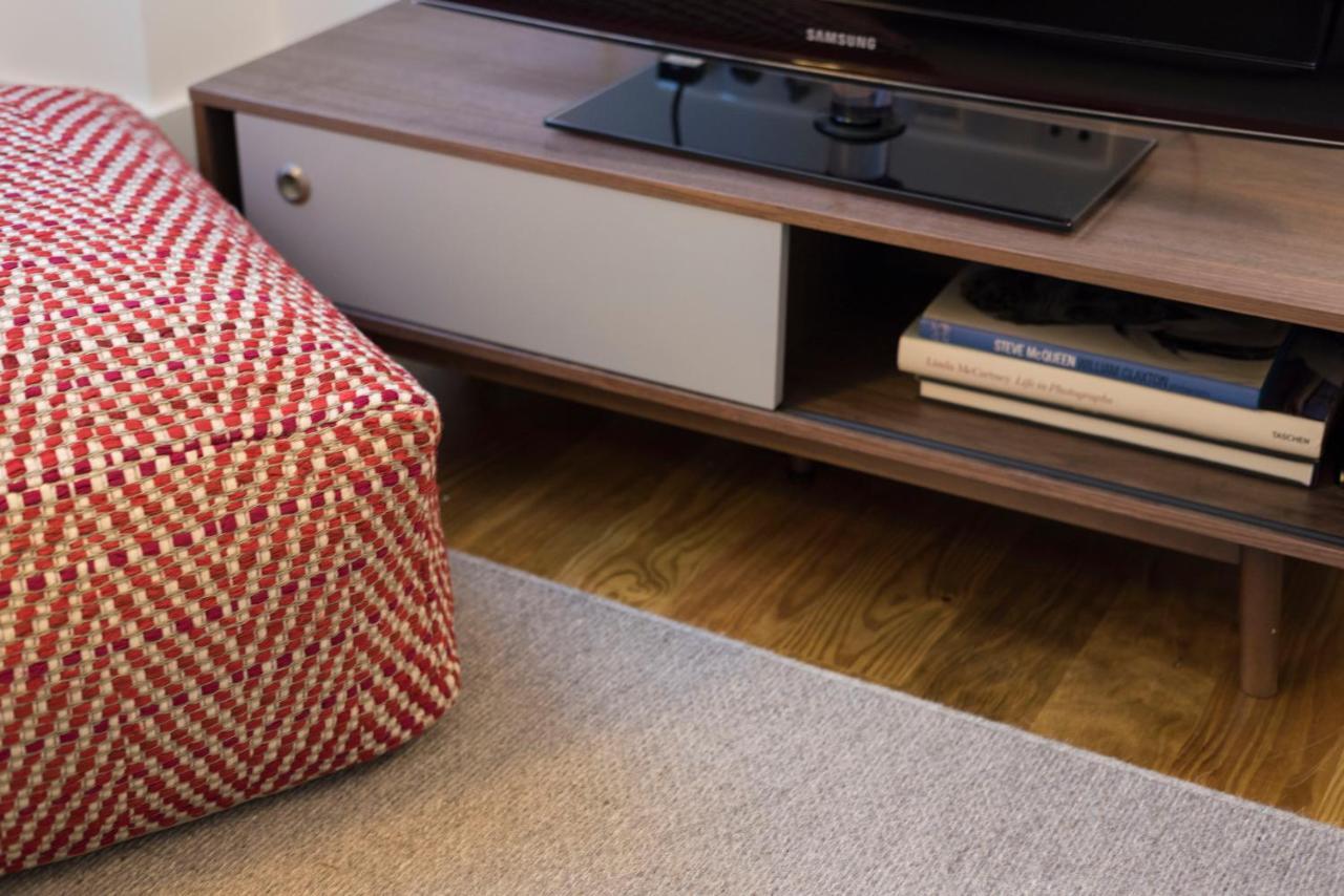 Lovelystay - Cozy Duplex With Patio Right Off Train&Metro Station 포르투 외부 사진